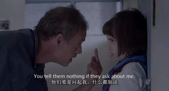 惊魂一刻，女孩乘电梯遭男子暴力拖拽，扯头发事件引发社会关注