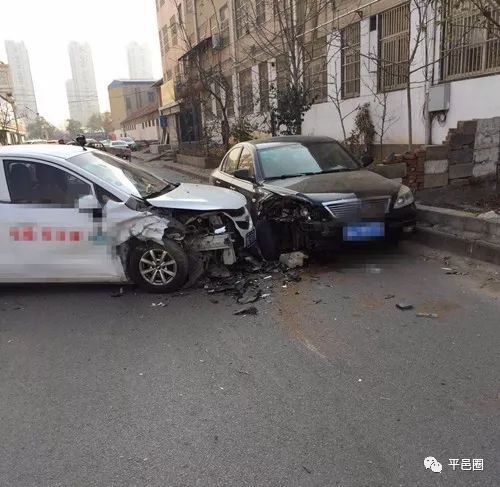 阿坝车祸家属痛失亲人，事发前收到风景照引发网友热议